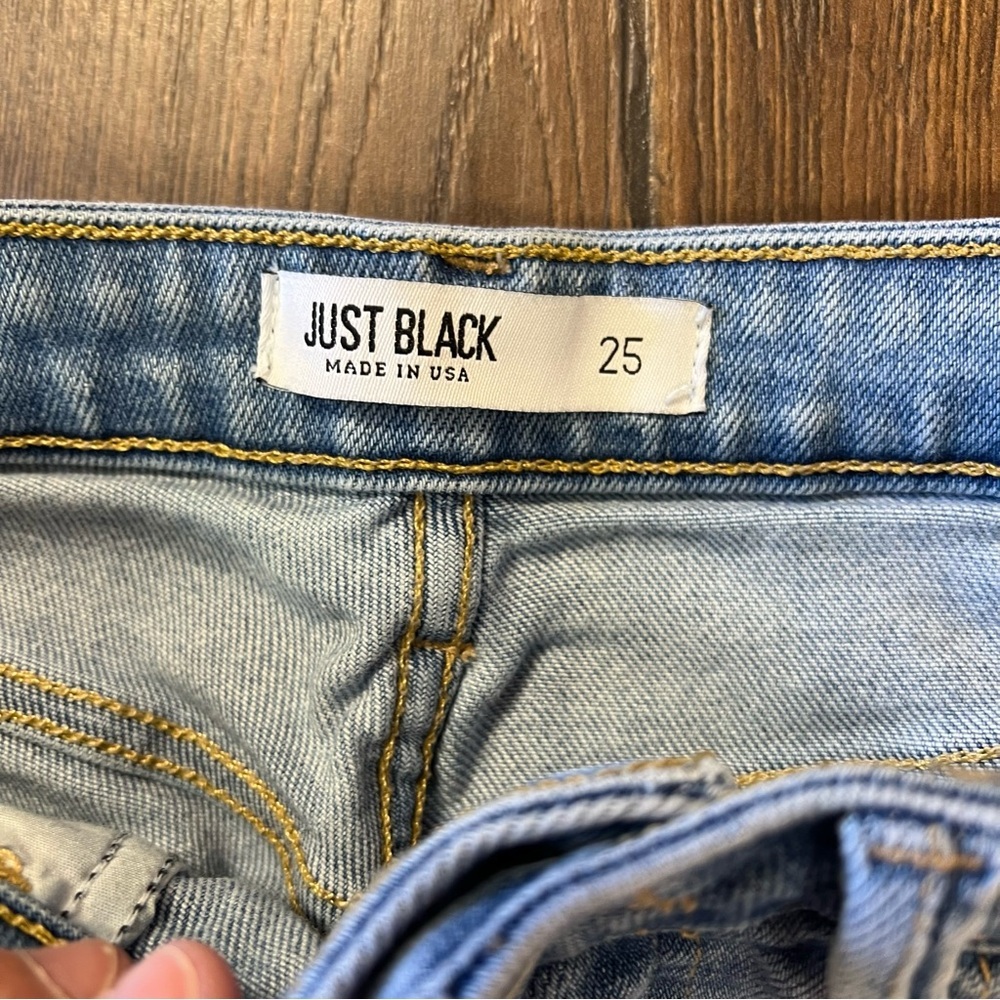 Just‎ Black Denim One Knee Distressed Slim Straight Jeans SZ 25/0 - Picture 5 of 7